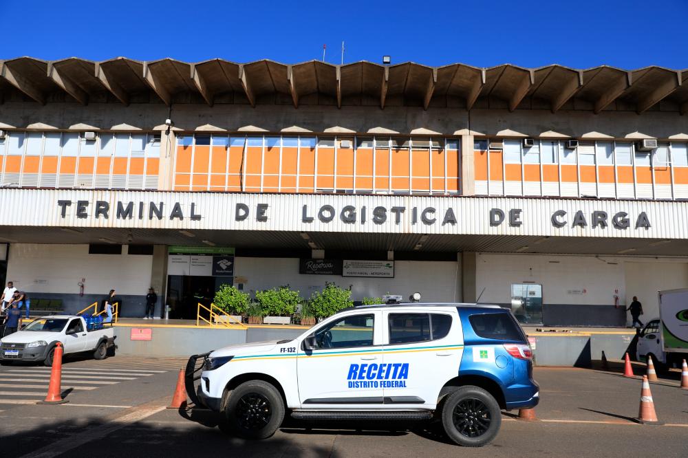 Capa da notícia: GDF moderniza processos relacionados ao comércio exterior
